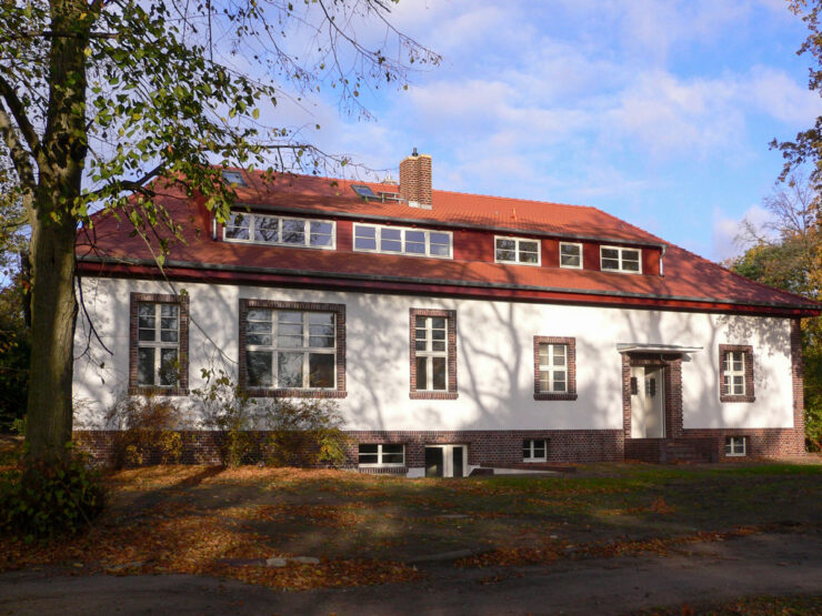 GS18 | Umbau, Instandsetzung und Modernisierung des unter Denkmalschutz stehenden ehemaligen Gästehauses der Deutschen Bank in Caputh | 14548 Schwielowsee / Caputh