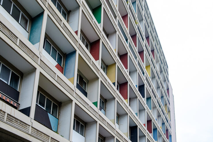 FLA16 | Instandsetzung und Modernisierung einer Wohnung in einem unter Denkmalschutz stehenden Wohnhaus | 14055 Berlin